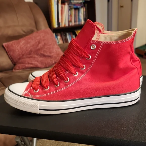 Converse Red High-Tops - Picture 5 of 7